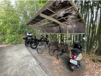 【駐車場】