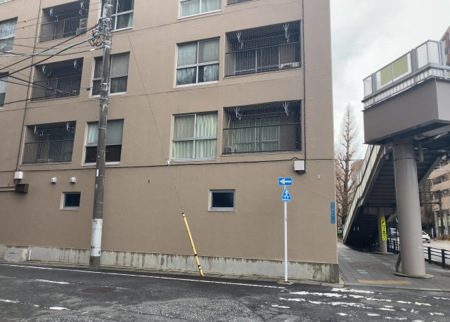 【外観】 | 八王子高砂サマリヤマンション | マンションの外観は非常に重要なポイントです！外観の善し悪しは資産価値に大きな影響を与えます。外観のいいマンションを購入することで、高値で売却がしやすく、買い手が見つかりやすいというメリットがあります。
