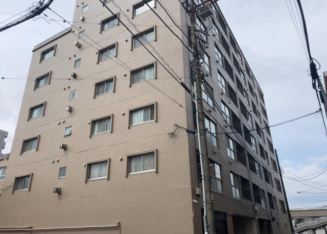 【外観】 | 八王子高砂サマリヤマンション | 眺望の良さを楽しめるダイニングキッチンで家族団らんの時間を過ごしてはいかがでしょうか。バルコニーから見える景色を家族で眺める時間は、時間が経つのを忘れてしまいそうですね。是非、現地を見に行きましょう！