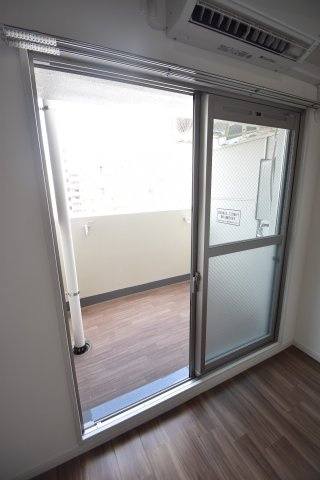 大阪市都島区都島北通１丁目の賃貸マンションのバルコニー