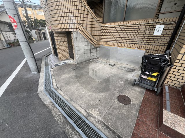 天王田ファミリーハイツ2番館の駐車場