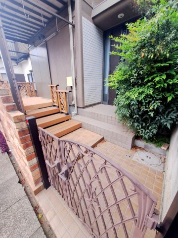 芝西１丁目戸建住宅のロビー