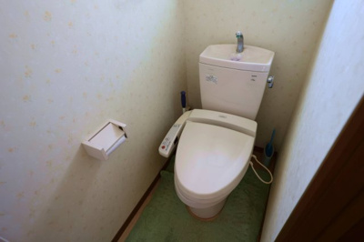 【トイレ】 | 毛呂山町目白台　中古住宅 | 2Fトイレ