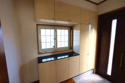 【玄関】 | 毛呂山町目白台　中古住宅