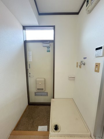 シティハイム　コアラの玄関
