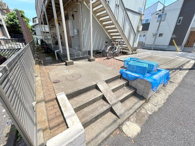 シティハイム　コアラのエントランス