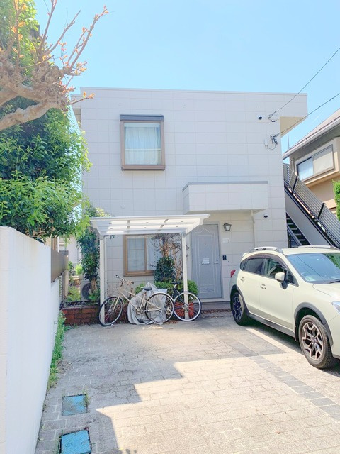 メゾンＫ成城の駐車場|敷地内駐車場空有