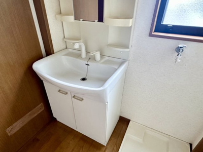 【洗面所】 | 三吉町４丁目貸家 | 洗髪洗面化粧台