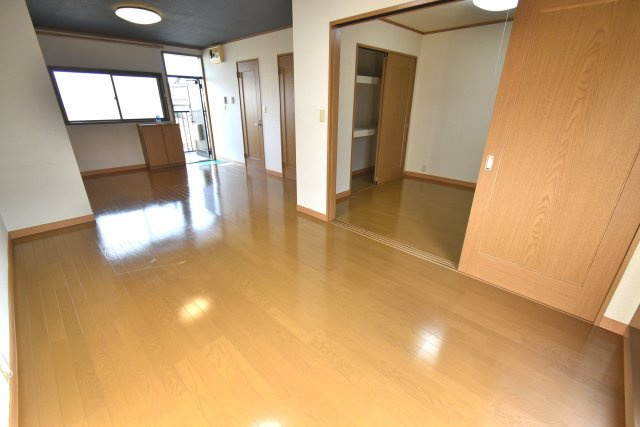 【居間・リビング】 | コーポ・ハイビスカス