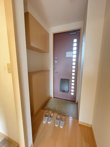 ディアス大慶の玄関