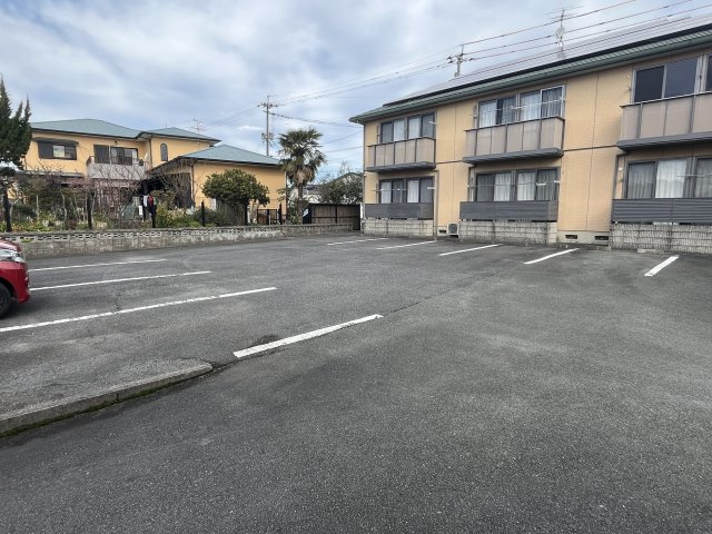 ディアス大慶の駐車場