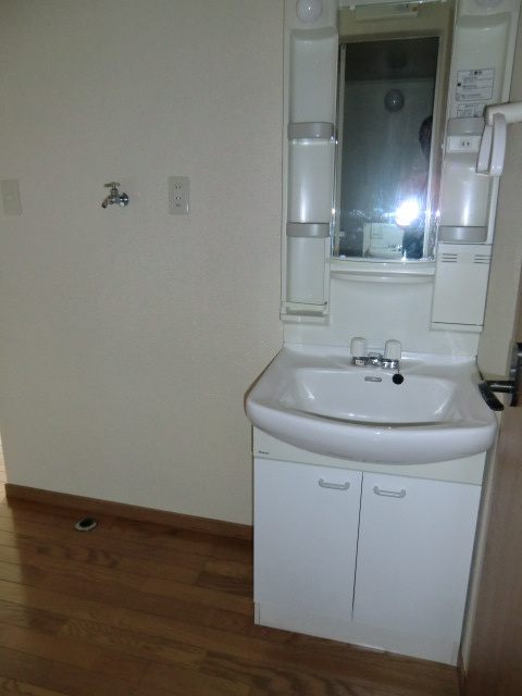 ファミーユ壱番館の洗面所