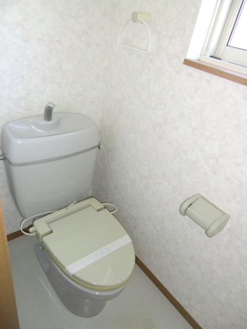 ファミーユ壱番館のトイレ