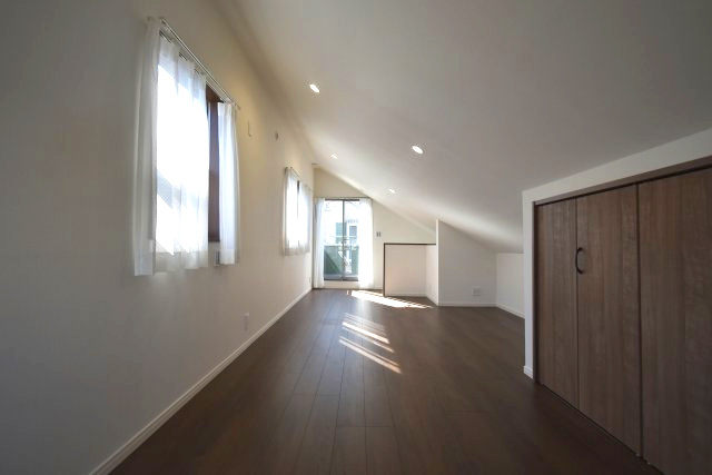 弦巻5丁目・中古戸建の洋室