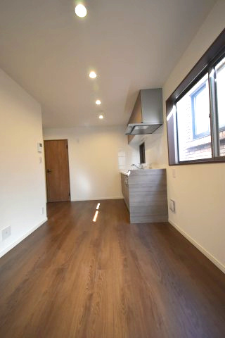 弦巻5丁目・中古戸建の居間・リビング