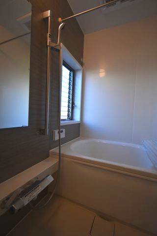 弦巻5丁目・中古戸建の浴室