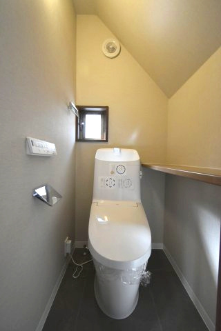 弦巻5丁目・中古戸建のトイレ