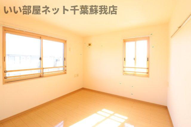 バニュルスⅢの洋室|個人の部屋や寝室として使える洋室です