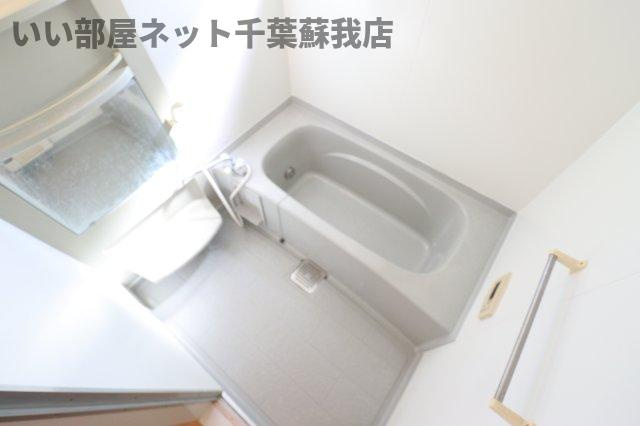 バニュルスⅢの浴室|落ち着いた空間のお風呂です