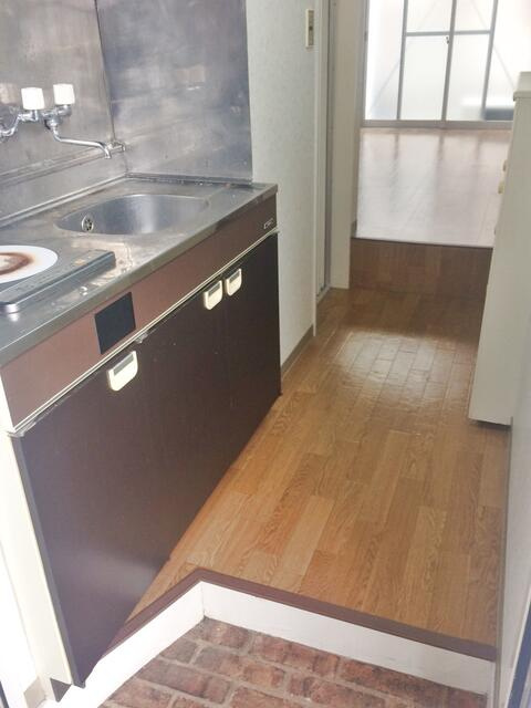 b'CASA篠崎re-bornの玄関