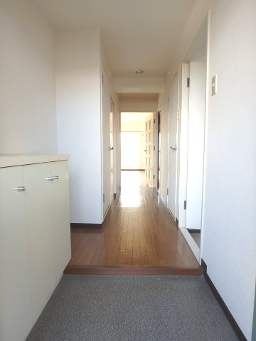 ライオンズマンション北鈴蘭台の玄関|玄関（内側）