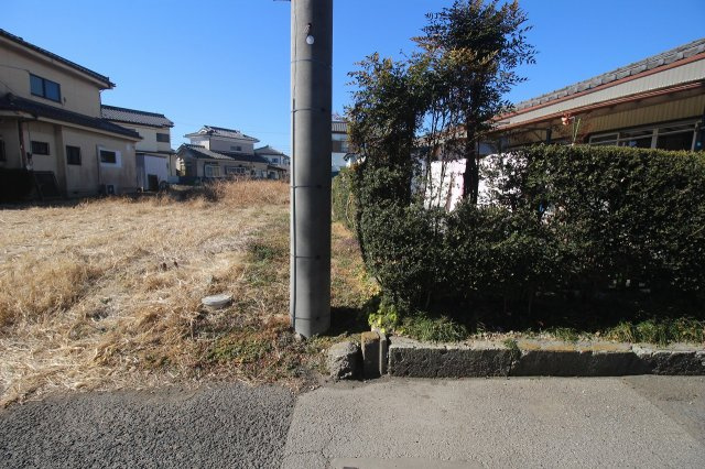 古河市幸町の外観|北東側との境界部分（2025年2月撮影）