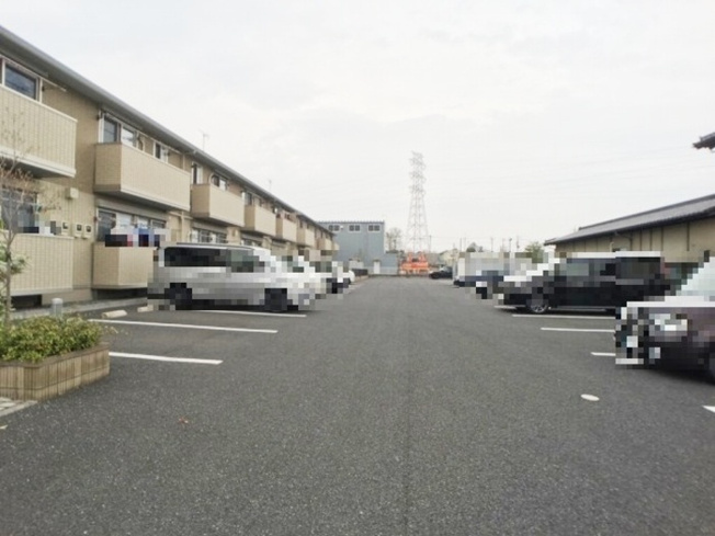 【駐車場】 | グランベルコート | 駐車場