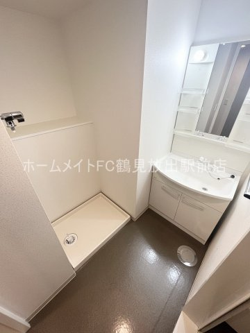 大阪市鶴見区鶴見４丁目の賃貸マンションの洗面所