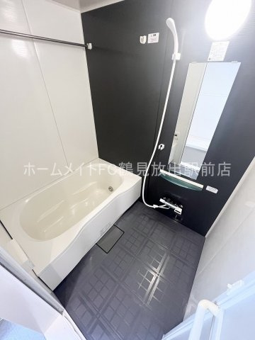 大阪市鶴見区鶴見４丁目の賃貸マンションの浴室