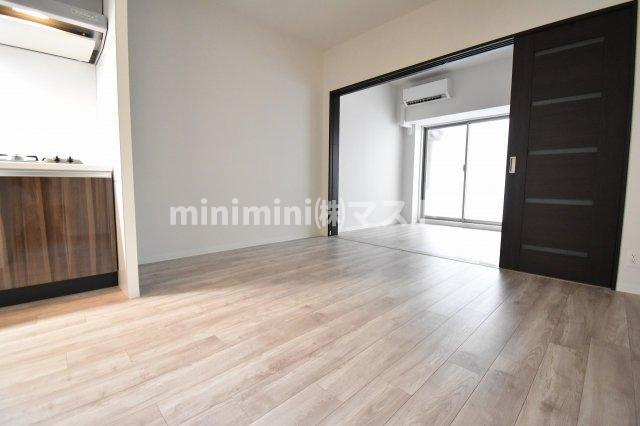 ラクラス堺筋本町の居間・リビング