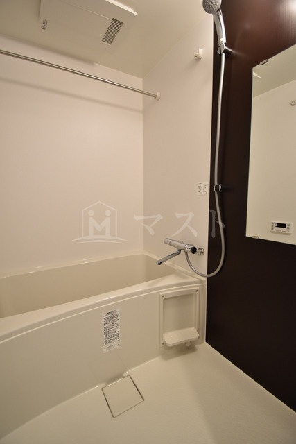 ラクラス堺筋本町の浴室