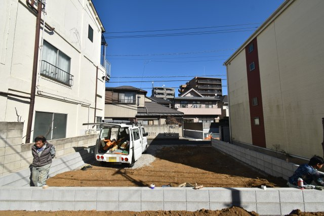 高円寺北3丁目・新築戸建の前面道路含む現地写真