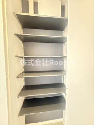 【玄関】 | 【ペット共生・ZEHマンション】ザパークレジデンス東住吉・旭化成ヘーベルメゾン | 落ち着いた玄関です