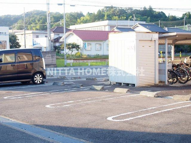 アーバン縄手Ｃの駐車場|駐車場は敷地内に2台分の空きがあります！