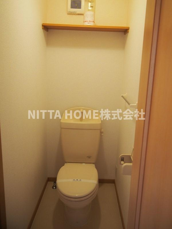 アーバン縄手Ｃのトイレ|トイレ収納が付いています(^^)