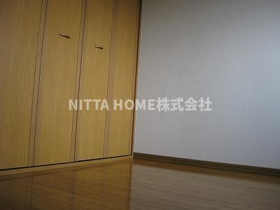 ラ・セゾンの内装|洋室２部屋あります★