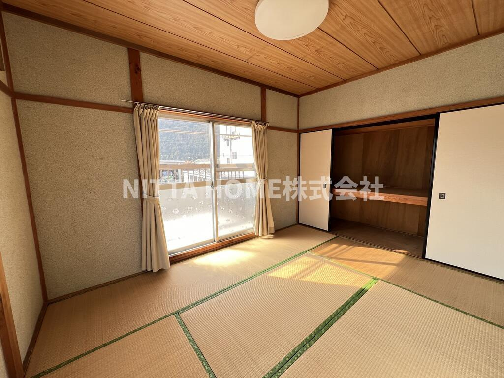 見長貸家（K邸）の収納|２階の和室が６帖が２部屋です＊全和室に収納付き◎