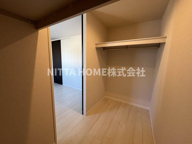 グリナージュ郷之山Ⅲの収納|大きなクローゼットもありますよ◆