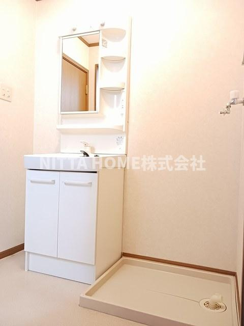 メゾン・フォレストＡ棟の洗面所|便利な独立洗面化粧台あり◆