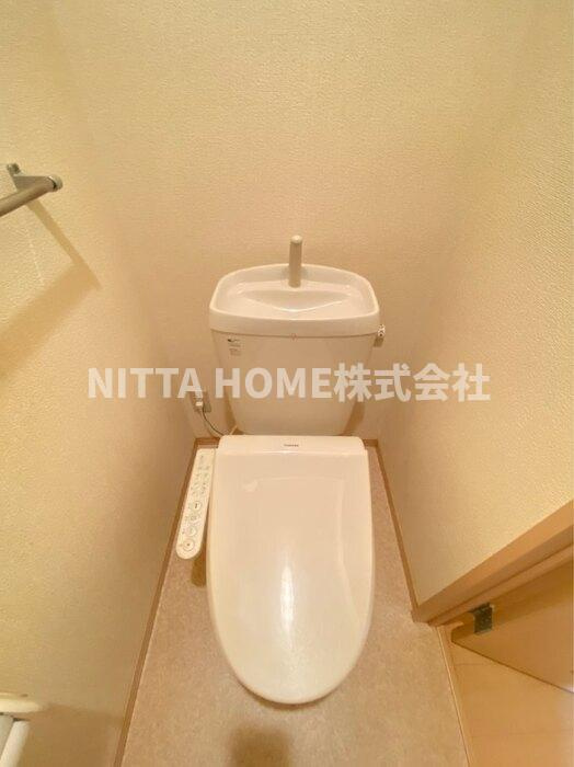 舞鶴市字引土のアパートのトイレ|嬉しいウォシュレット付きです☆