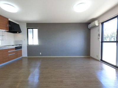 【居間・リビング】 | ティンカー・ベル Ⅲ | ⅬDK エアコン付き