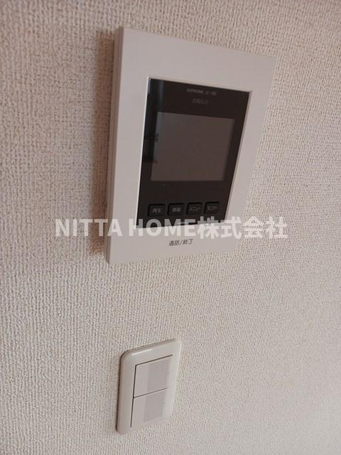 ファインレジデンス２番館のセキュリティ|顔見て会話ができるTVインターホン付き＊