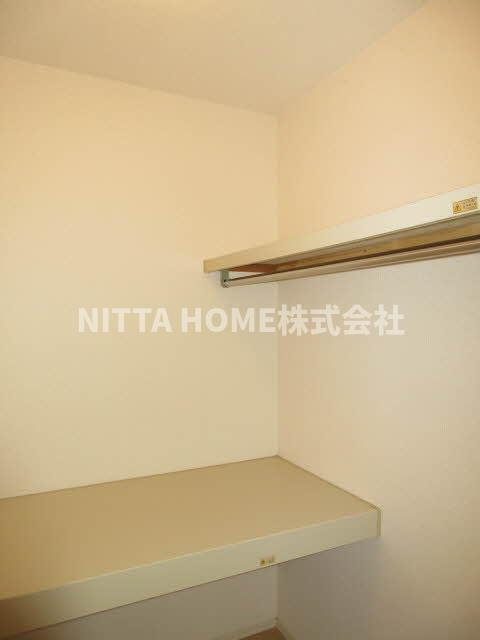 Ｓｅｊｏｕｒ　Ｄａｉｗａ　Ｎの収納|ウォークインクローゼットもついていますよ(^^♪