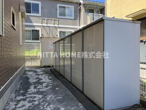 Ｓｅｊｏｕｒ　Ｄａｉｗａ　Ｎのエントランス|外部トランクは無料で使用OK◎