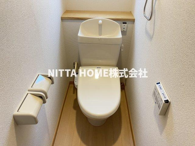 エルドラードのトイレ|温水洗浄便座付きのトイレですよ(^^)/