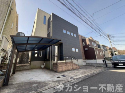 【外観】 | 千葉市中央区星久喜町　築浅中古戸建 | 平成26年築の築浅リフォーム済戸建になります!駐車場は2台可能、屋上バルコニーも御座います☆彡