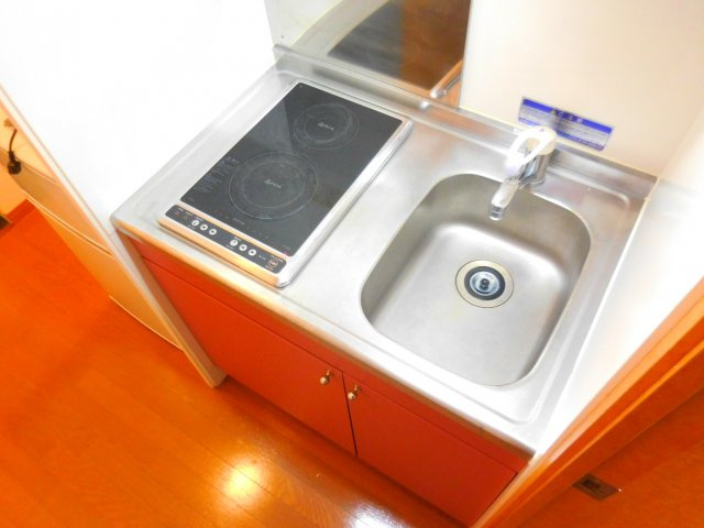 レオパレスミレア千里のキッチン