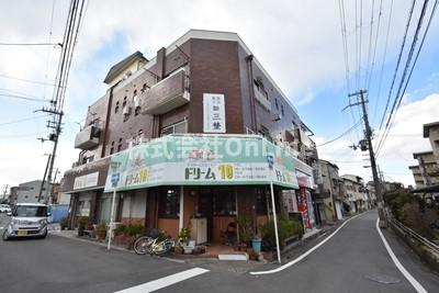 美光マンションの外観