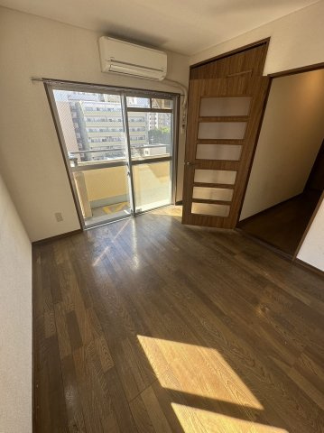【洋室】 | ダイアパレスジュノス大橋 | 別号室の写真になります。現況優先。