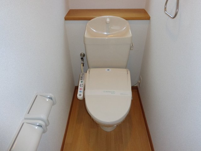 モンテ　リゾーネのトイレ|シャワー付トイレ